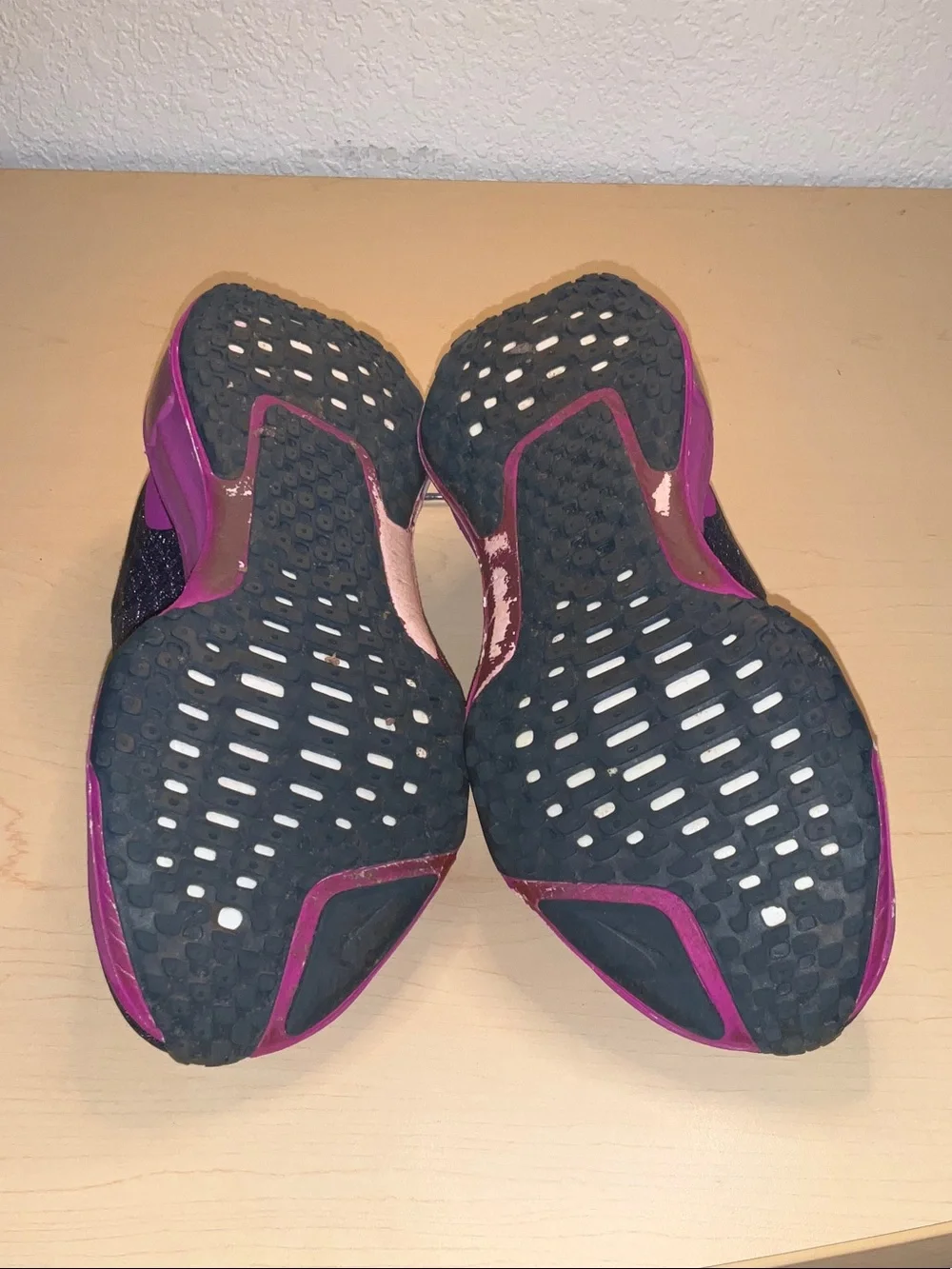 Nike invincible women’s